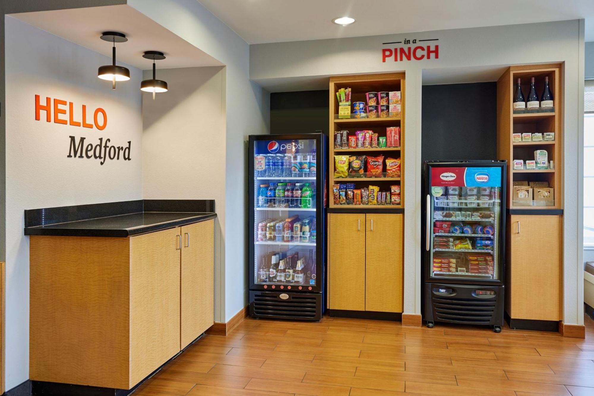 Towneplace Suites Medford Buitenkant foto