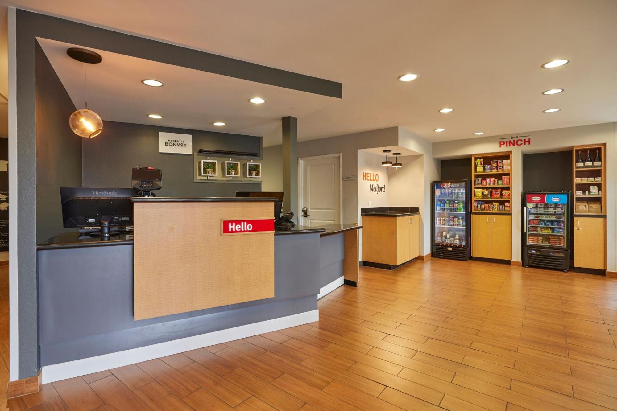 Towneplace Suites Medford Buitenkant foto