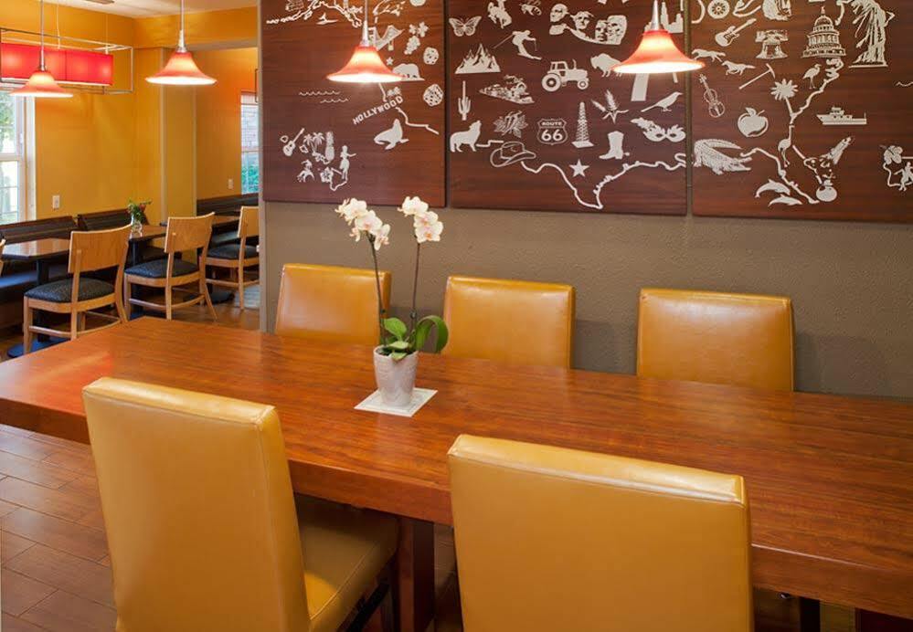 Towneplace Suites Medford Buitenkant foto
